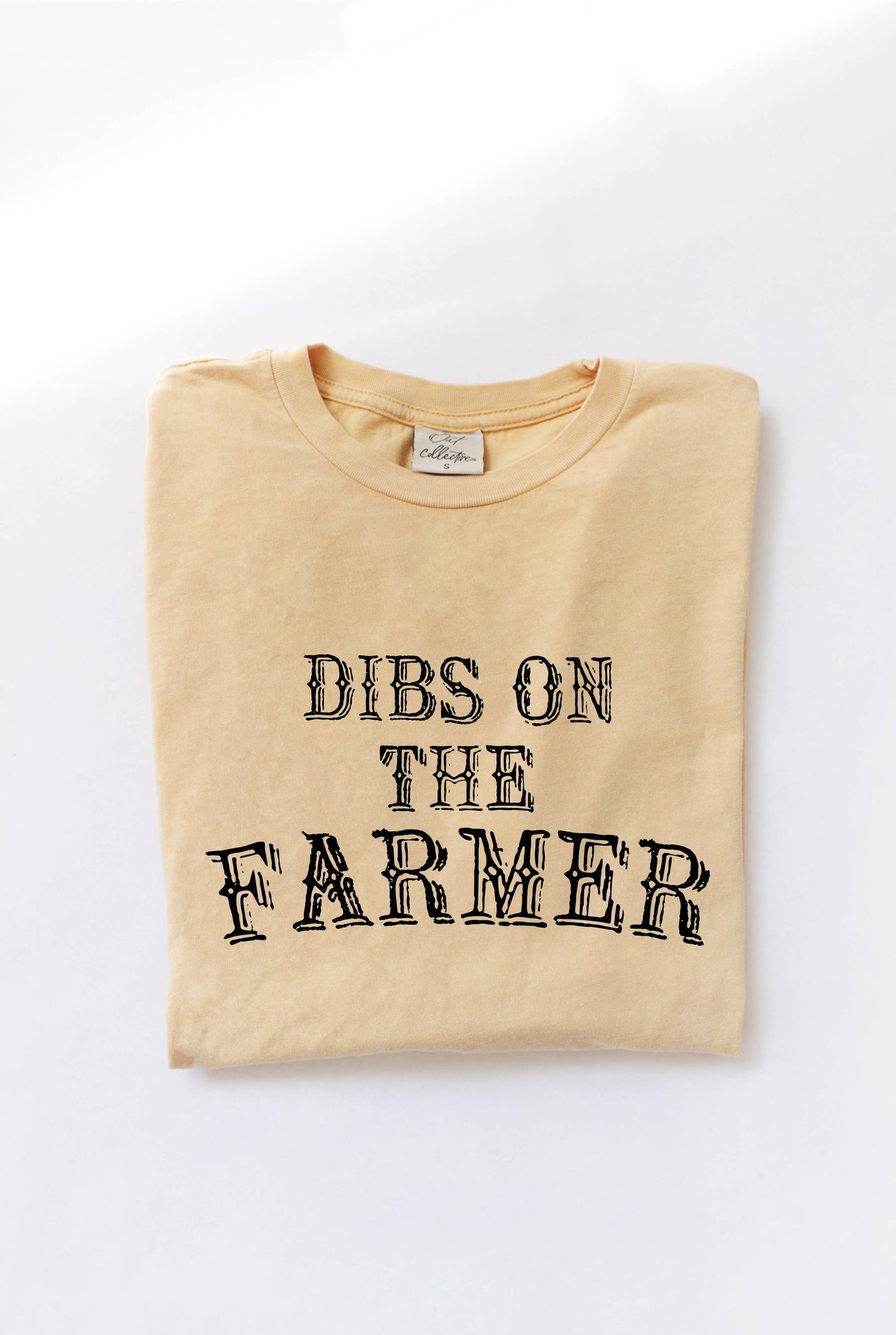 DIBS ON THE FARMER Mineral Washed Graphic Top